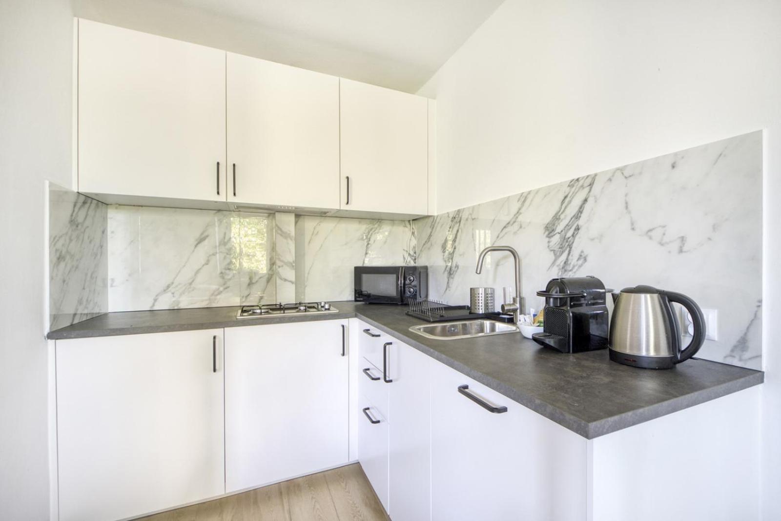 Labo Apartment Niepodleglosci Warsaw Luaran gambar