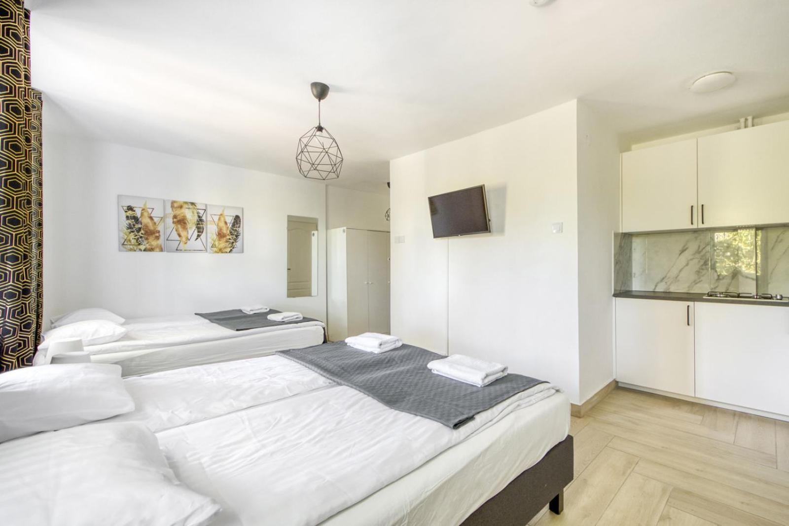 Labo Apartment Niepodleglosci Warsaw Luaran gambar